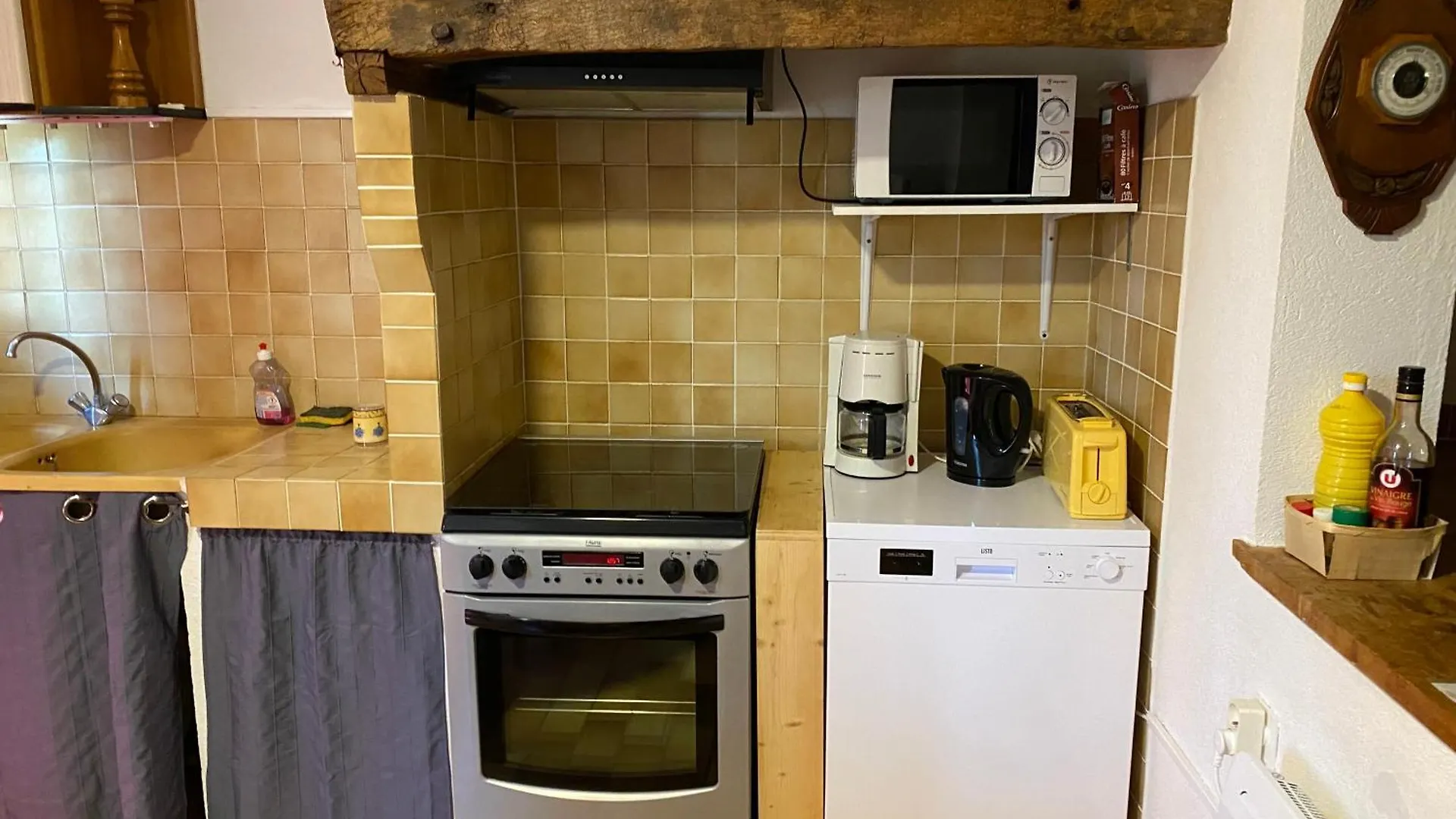 Holiday home Ferme De Fonfroide Location A La Semaine Villa La Motte-Chalancon